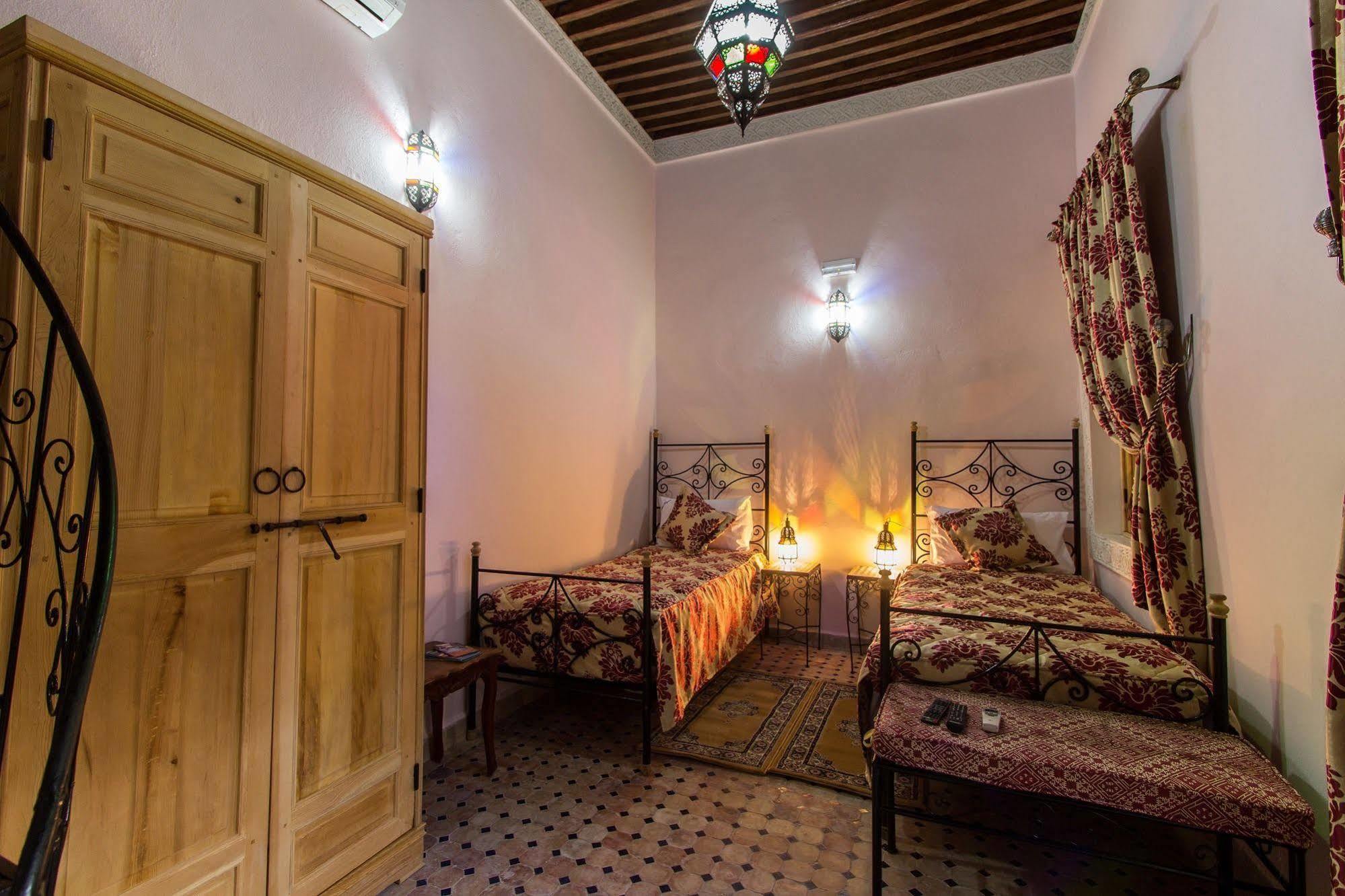 Riad Taryana Fès Exteriör bild